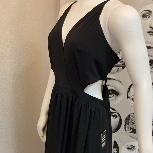 Express Black Double Layer Strappy Dress w/ Side Cutouts and Lace Up Back Sz L - Picture 4 of 9
